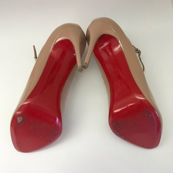 Christian Louboutin Nude Patent Leather T-Strap Heels - Picture 5 of 6